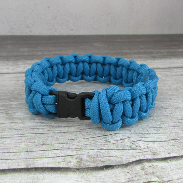 Square Knot Paracord Bracelet